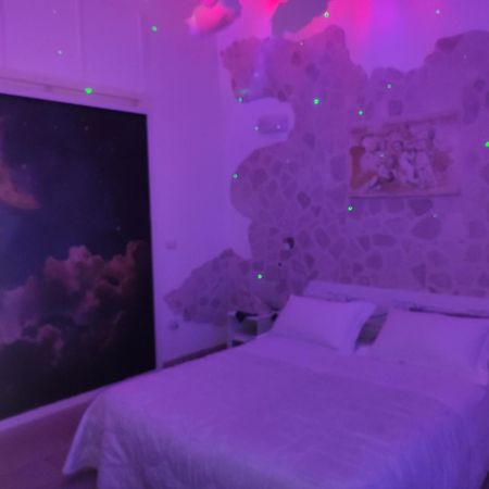 V&M Suite Con Jacuzzi Ostuni Bilik gambar