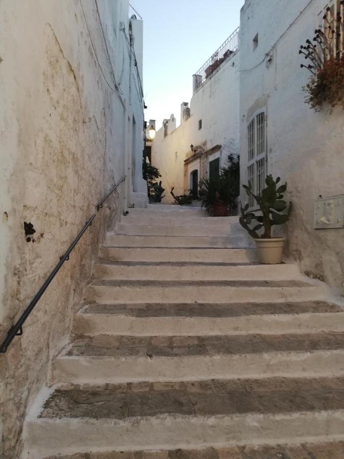 V&M Suite Con Jacuzzi Ostuni Luaran gambar