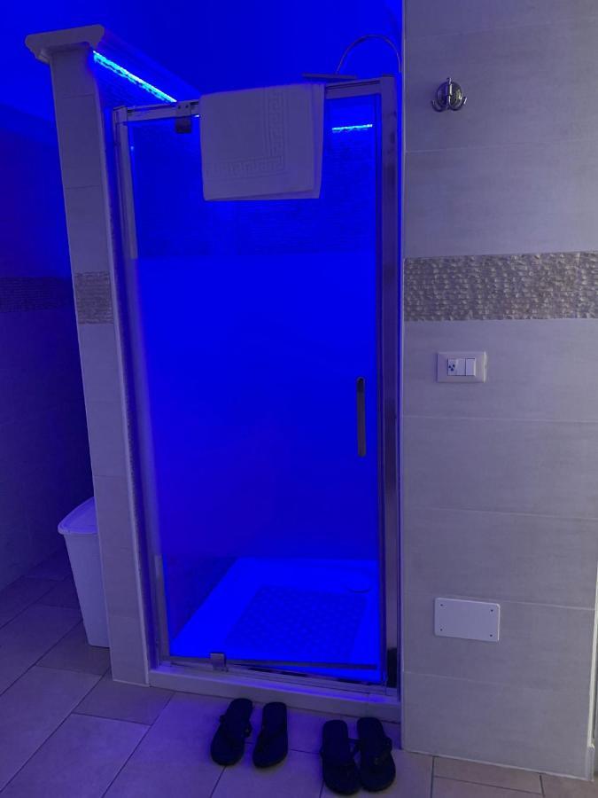 V&M Suite Con Jacuzzi Ostuni Luaran gambar