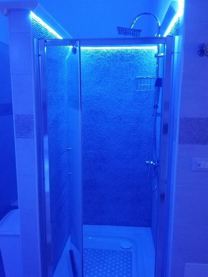 V&M Suite Con Jacuzzi Ostuni Luaran gambar