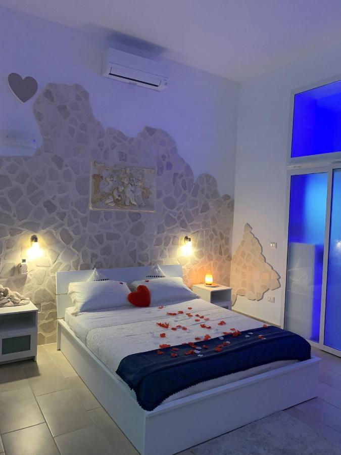 V&M Suite Con Jacuzzi Ostuni Luaran gambar
